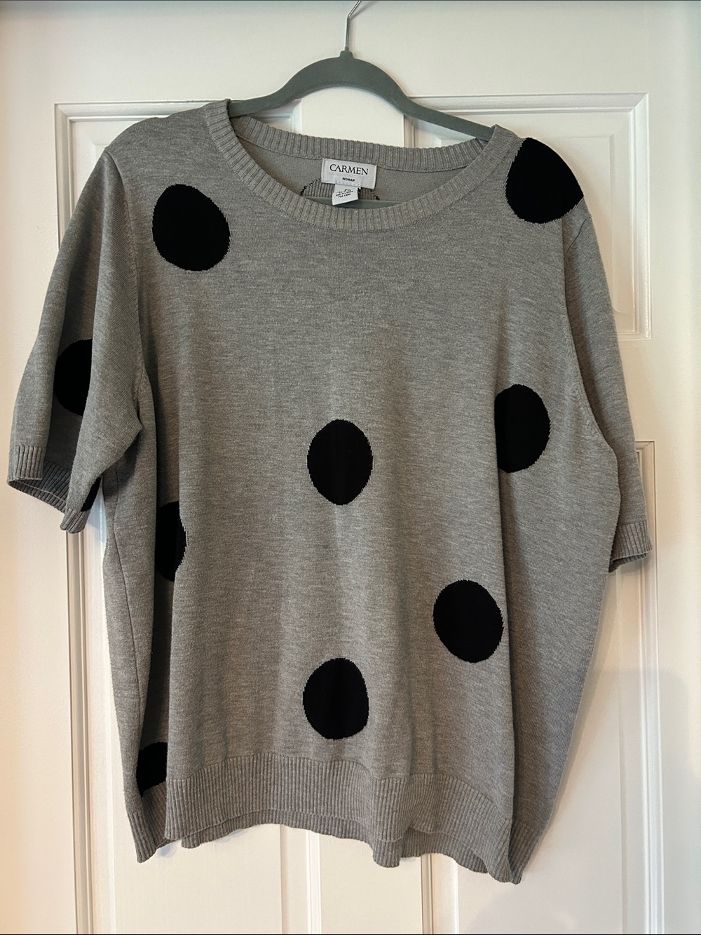 Carmen Marc Valvo Gray Crewneck Sweater with Black Polka Dots